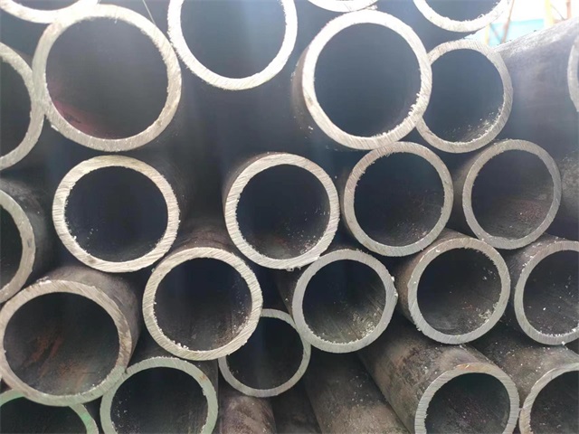 盘锦10#结构用无缝钢管